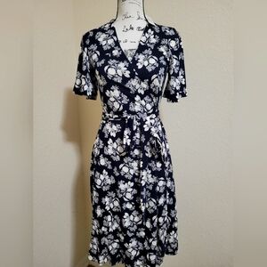 NWT•Ann Taylor Flared Flutter Sleeves V-Neck Wrap Dress•Navy Blue & White•Size 4